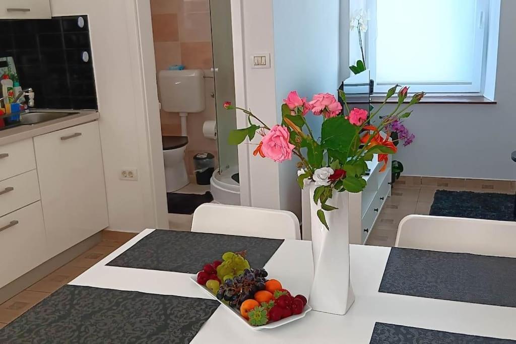 Lovely Apartment Morje - Koper Old Town Luaran gambar